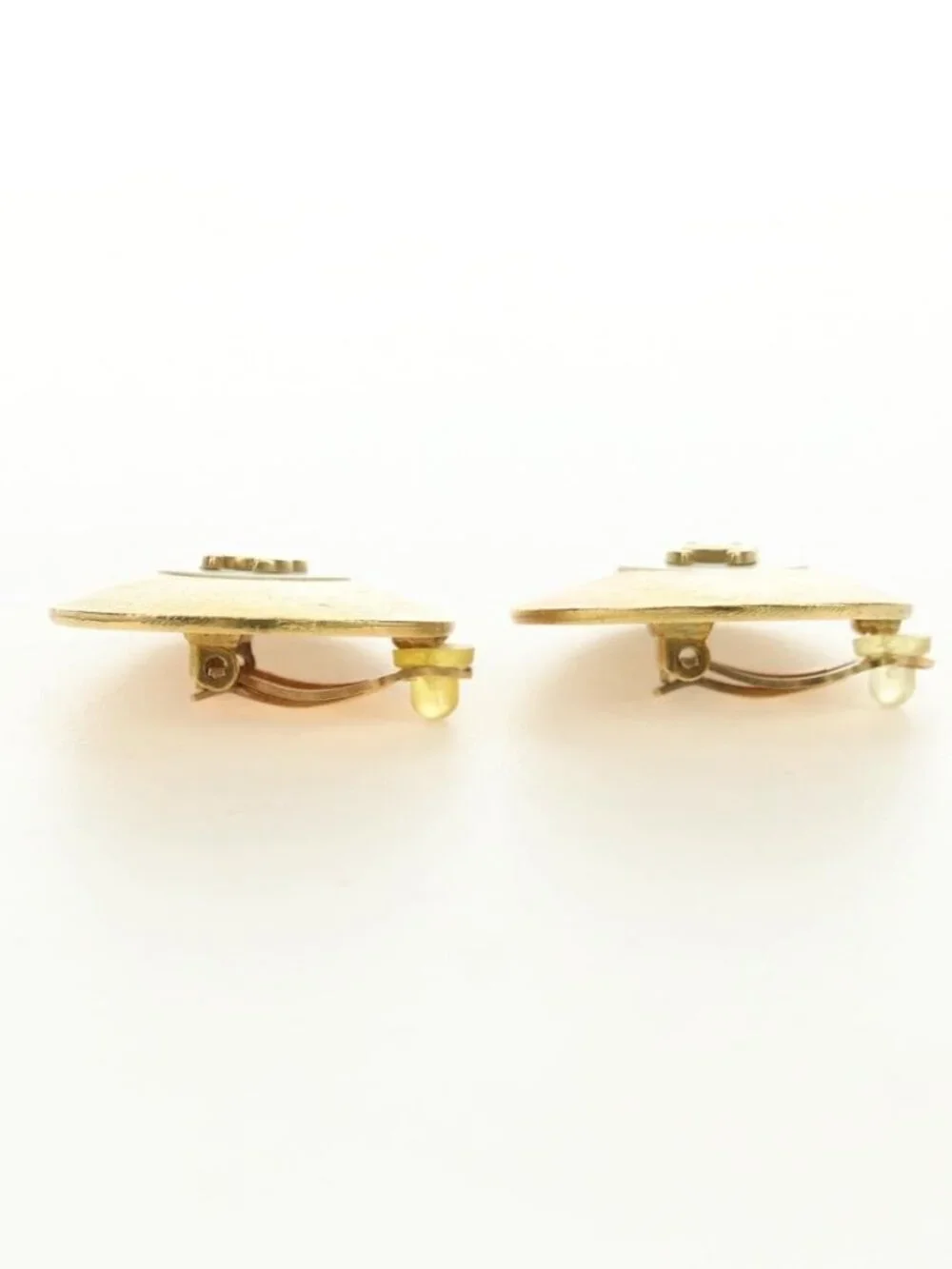 CHANEL COCO Mark Earring metal Gold Tone CC Auth 181300V